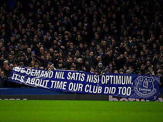 Everton fan walkout falls shor...